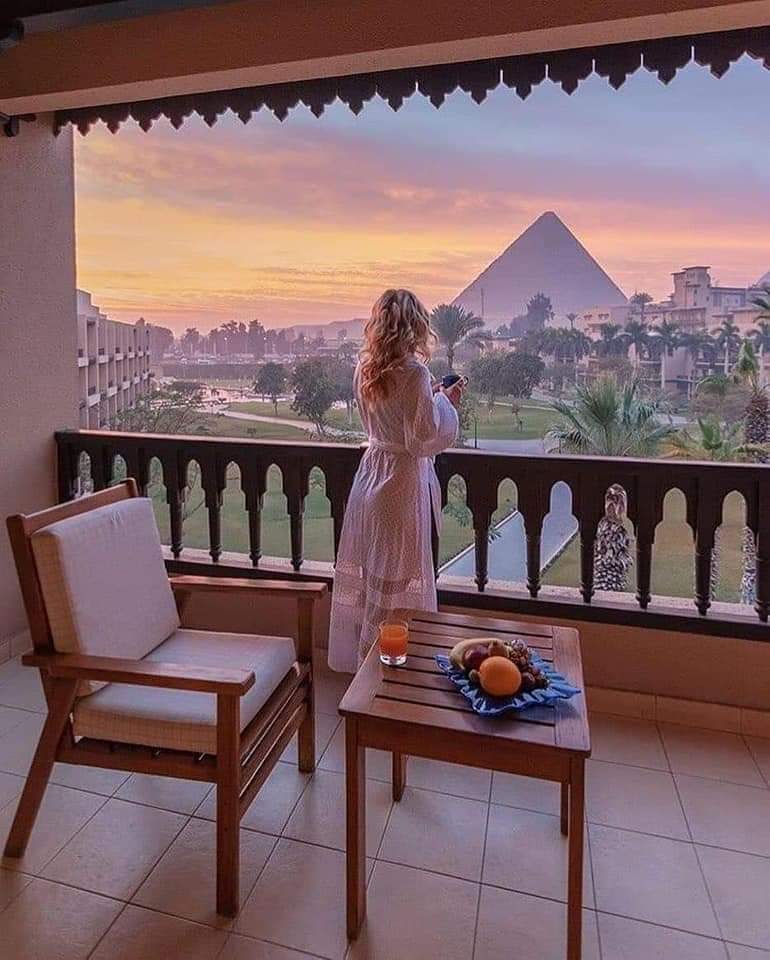 pyramids view hotel