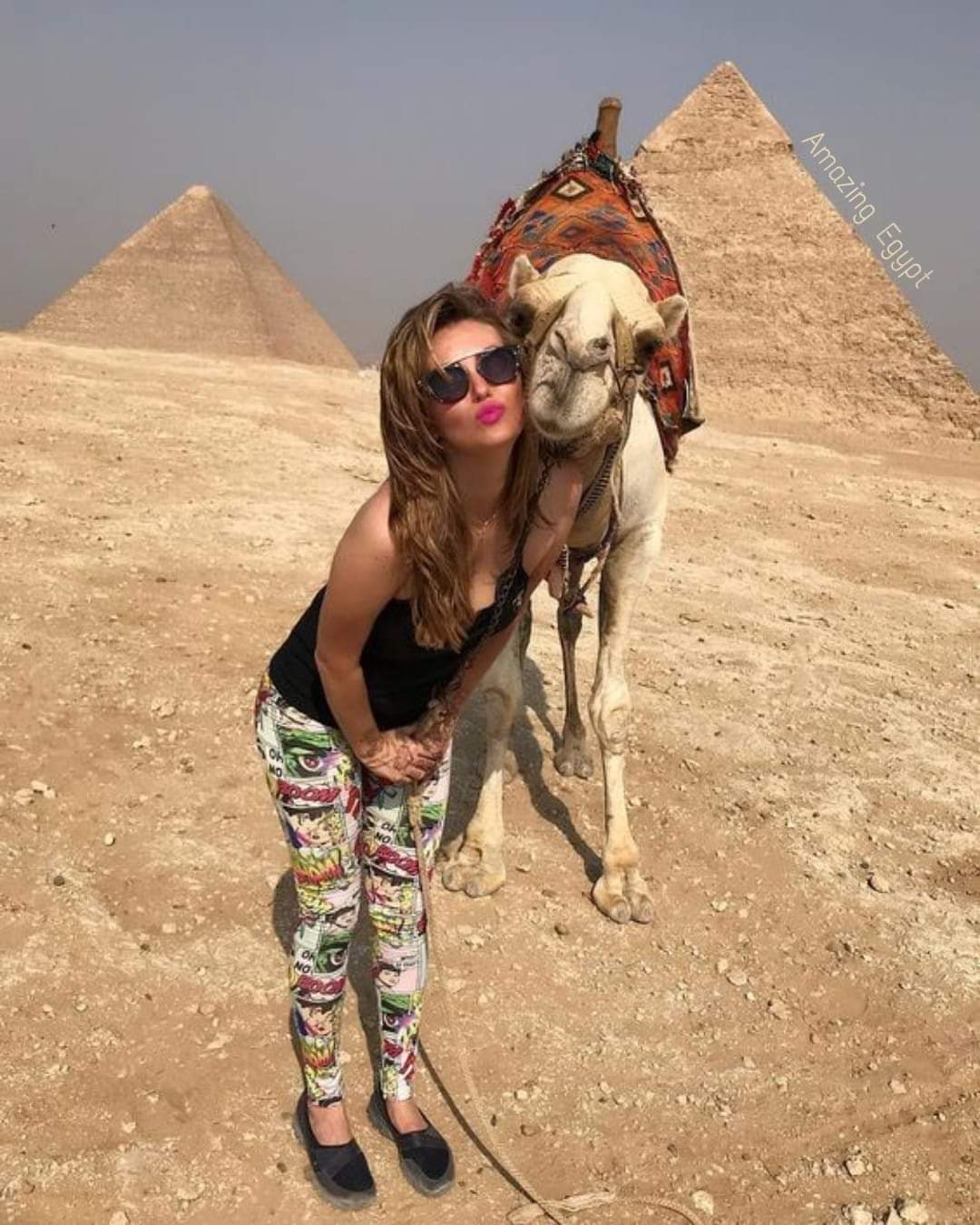 Camel ride tour around Giza Pyramids