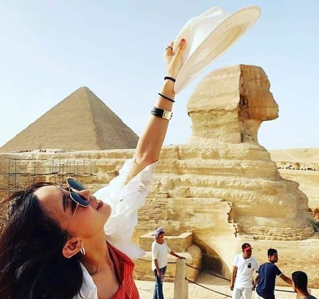 Giza Pyramids & Sphinx